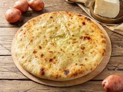 Осетинский пирог с сыром и картошкой